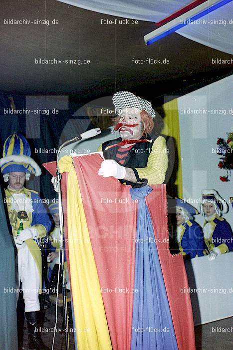 1974 Prinzenproklamation im Helenensaal Sinzig: PRHLSN-012147