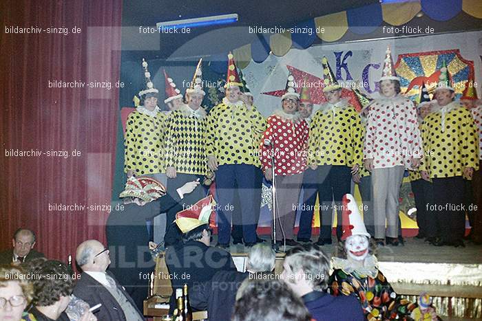 1974 Prinzenproklamation im Helenensaal Sinzig: PRHLSN-012538