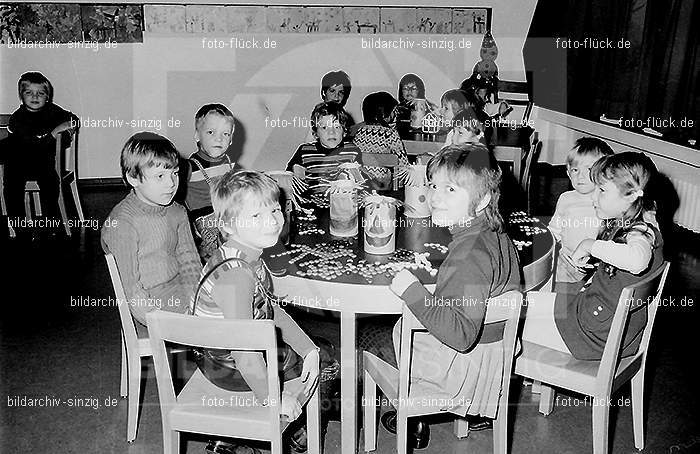 1972 St. Martin im Kath. Kindergarten St. Peter in Sinzig: STMRKTKNSTPTSN-013036