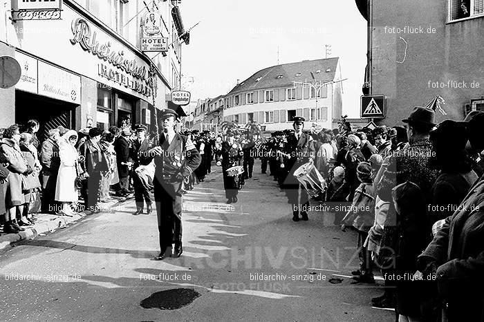 1971 Karnevalsumzug - Veilchendienstag in Sinzig: KRVLSN-014426