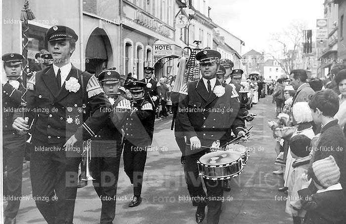 1970 Karneval - Kinderzug in Sinzig: KNSN-015238