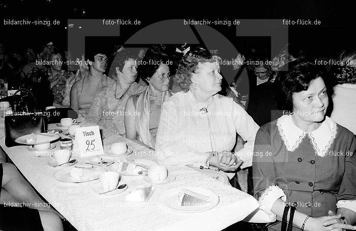 Stadtmaure - Möhnesitzung im Helenensaal 1970: STMHHL-003074