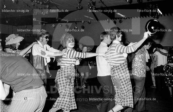 Närrische Buben 1970 im Helenensaal: NRBBHL-003212